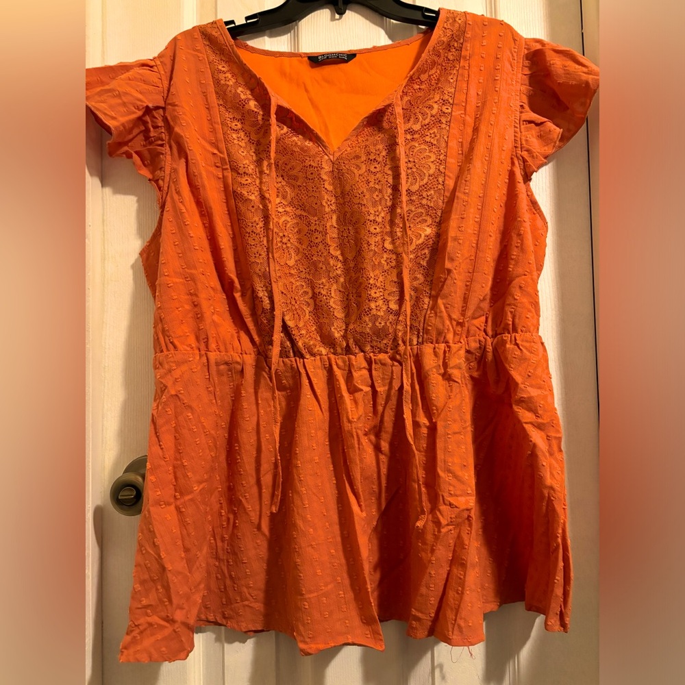 NWOT BloomChic Orange Lace Detail Blouse Sz. 18-20